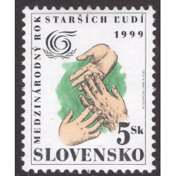 SLOVAKIA SCOTT 332